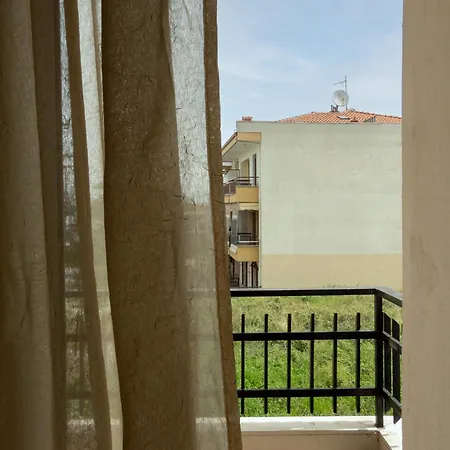The Fir Trees House - το σπίτι με τα έλατα *